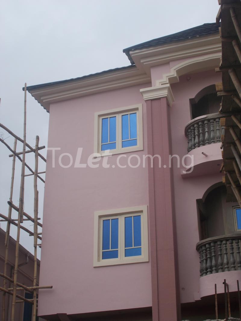1 bedroom Flat / Apartment for rent Richfield Estate. Oshodi Expressway Oshodi Lagos