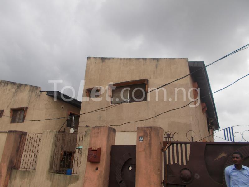 2 bedroom Flat / Apartment for rent Along Street. Gbagada Gbagada Lagos