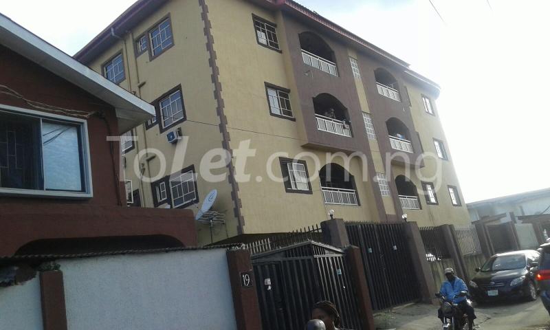 3 bedroom Flat / Apartment for rent Shiro Street Yaba Yaba Lagos - 0