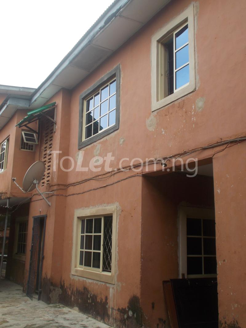 3 bedroom Flat / Apartment for rent Obanikoro Estate. Gbagada Gbagada Lagos