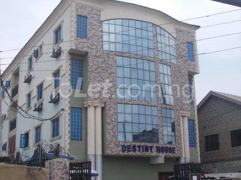 3 bedroom Flat / Apartment for rent Bajulaye Road, Close To Akoka. Yaba Yaba Lagos - 0
