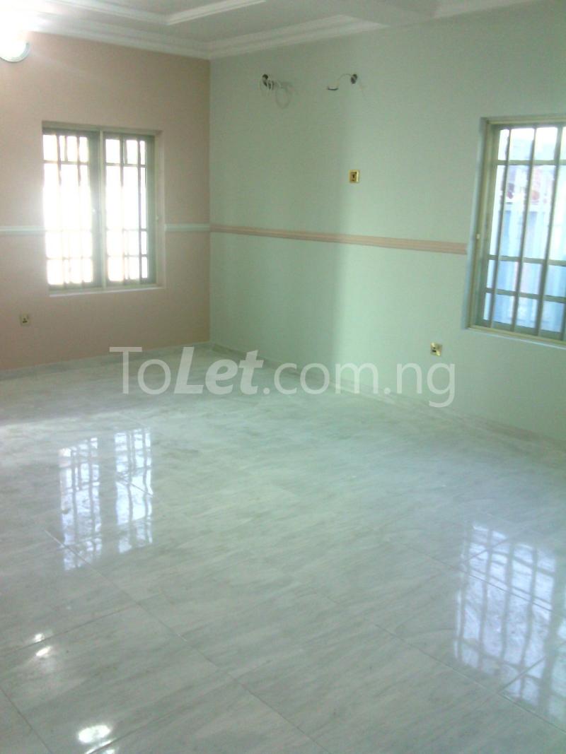 3 bedroom Flat / Apartment for rent Ekololu Street, Surulere Surulere Lagos