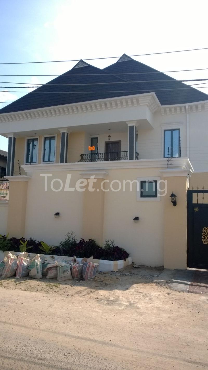 4 bedroom House for rent Alade Close, Surulere Surulere Lagos
