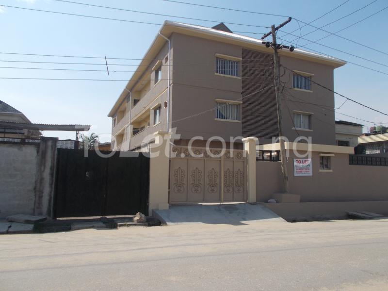 3 bedroom Flat / Apartment for rent Thomos Animasahun Street. Surulere Surulere Lagos