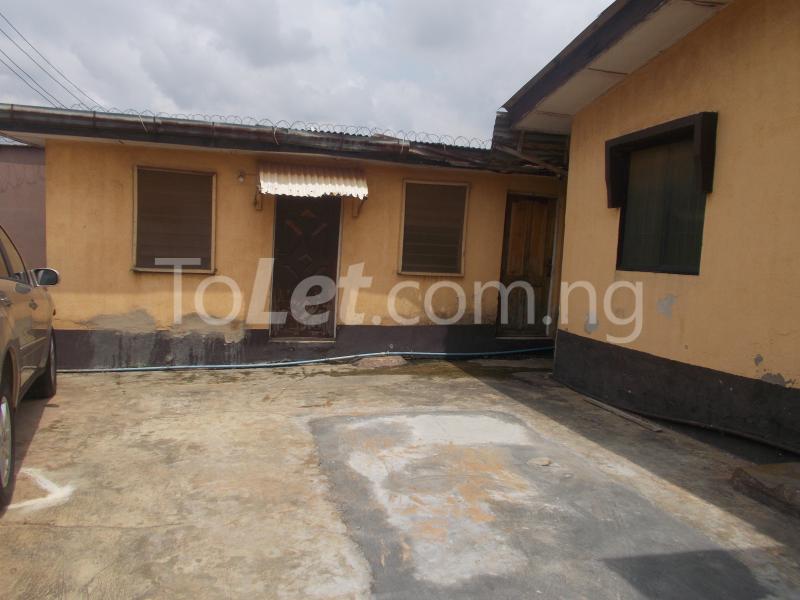2 bedroom Flat / Apartment for rent Bung 101 Oshodi Expressway Oshodi Lagos