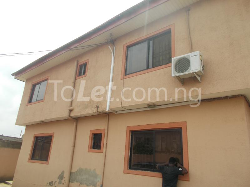 3 bedroom Flat / Apartment for rent Adigun Street, Agege Agege Lagos