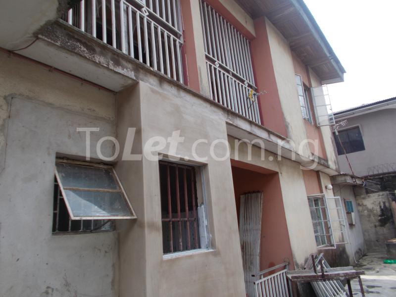 1 bedroom Flat / Apartment for rent Kadirat Street, Oshodi Expressway Oshodi Lagos