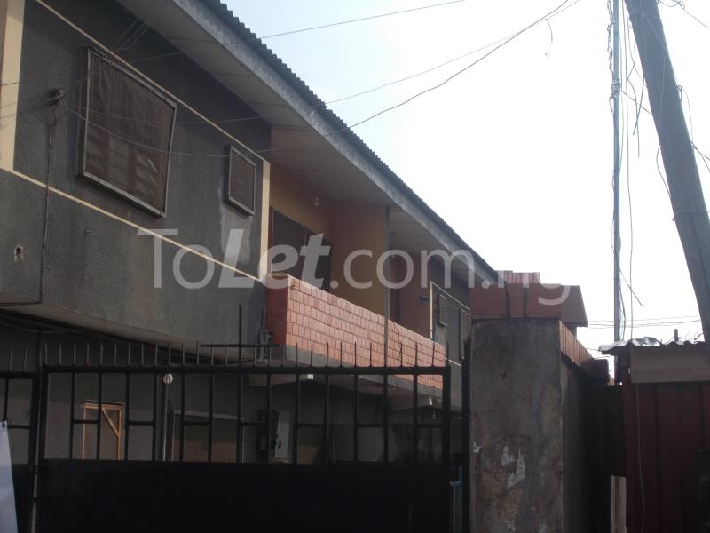 4 bedroom House for rent Obanikoro Estate Extension, Shomolu Shomolu Lagos