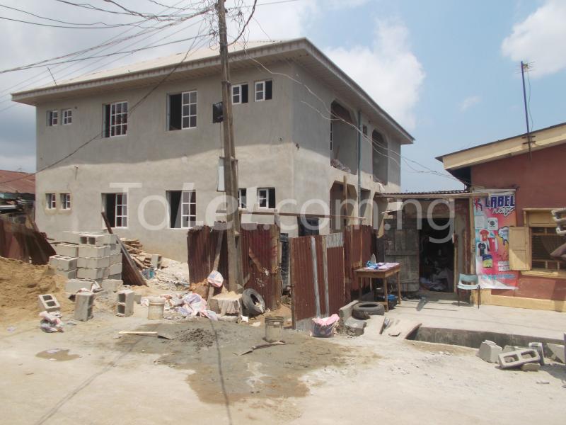 1 bedroom Flat / Apartment for rent Sanusi Street Off Market Street. Shomolu Shomolu Lagos