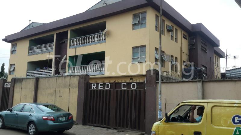 3 bedroom Flat / Apartment for sale Oriola Street, Ketu Kosofe/Ikosi Lagos