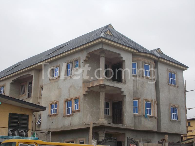 2 bedroom Flat / Apartment for rent Ijeshatedo Road, Surulere Surulere Lagos