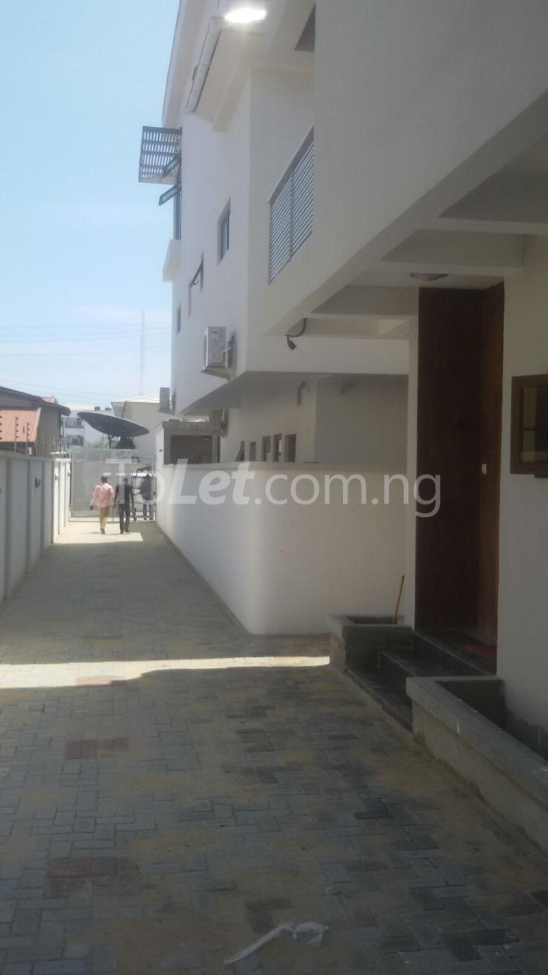 4 bedroom House for sale Furo Ezimora Street, Lekki Lekki Lagos