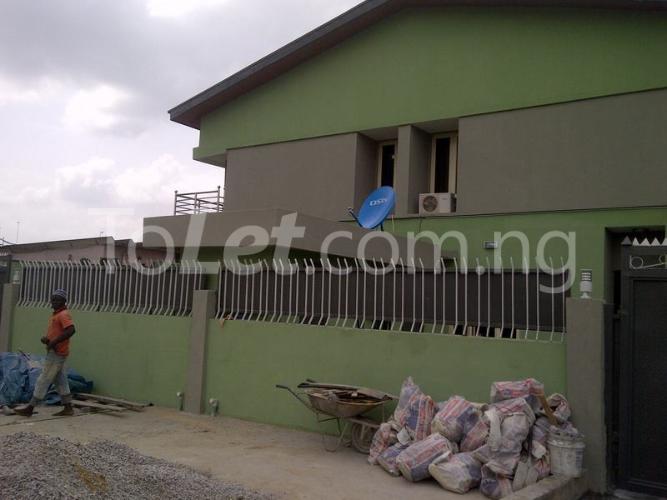 2 bedroom Flat / Apartment for rent 9 A/b Olufunmilayo Street, Dideolu Estate, Ogba Ogba-Egbema-Ndoni Lagos