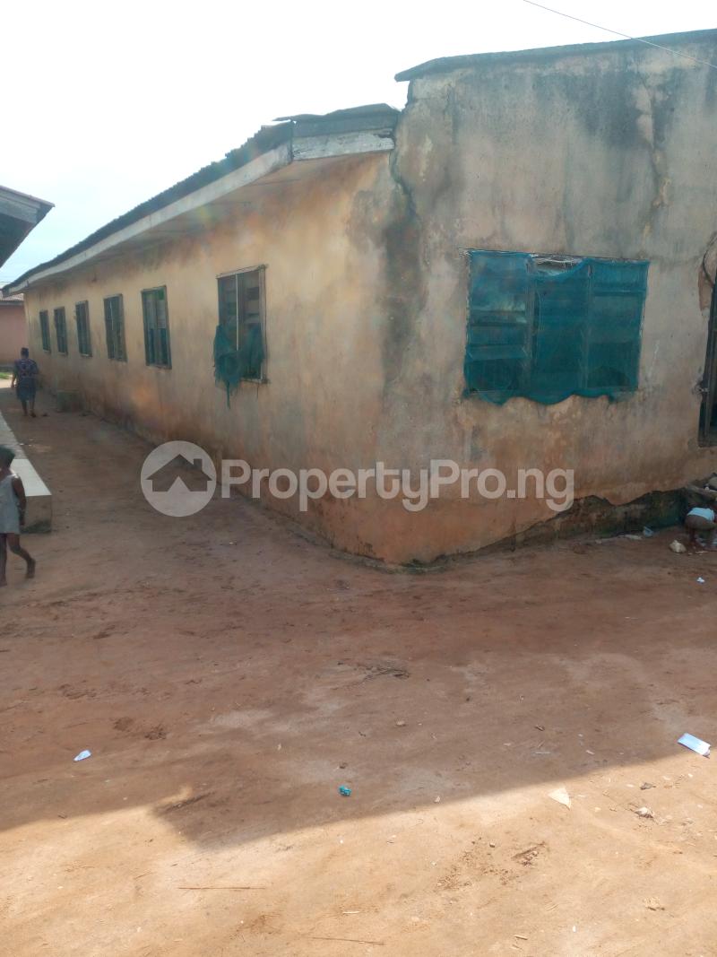 10 bedroom Flat / Apartment for sale 51 Akenbor Street Central Edo