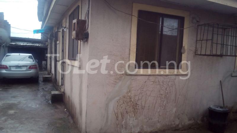 1 bedroom Flat / Apartment for rent Unilag Second Gate, Yaba Yaba Lagos