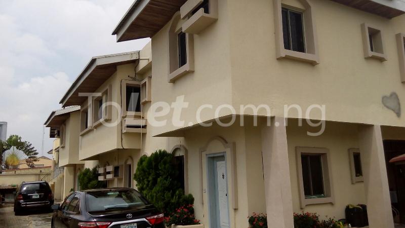 3 bedroom House for rent Abiodun Ikomi Street, Lekki Lekki Lagos