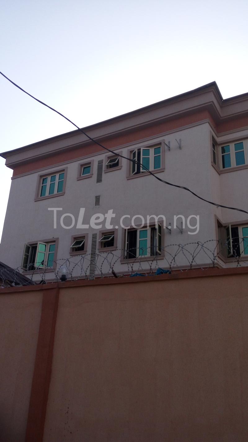 3 bedroom Flat / Apartment for rent Dele Awelewa Street, Oshodi Expressway Oshodi Lagos