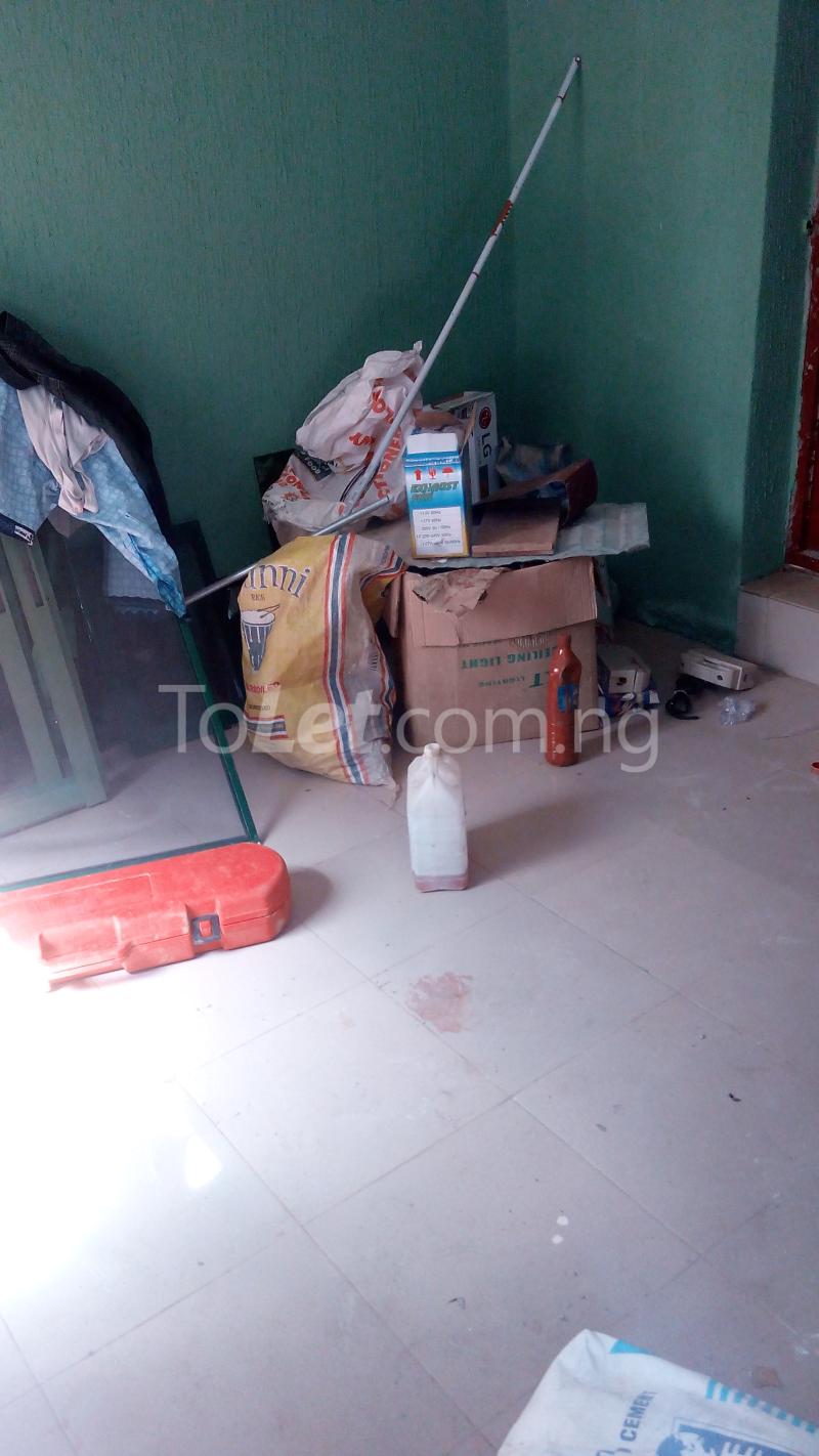 1 bedroom Commercial Property for rent Afolabo Sole Street. Oshodi Expressway Oshodi Lagos
