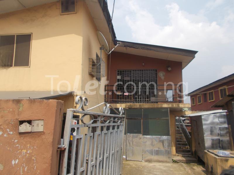 3 bedroom Flat / Apartment for rent Ogurisowobo Street, Ketu Kosofe/Ikosi Lagos
