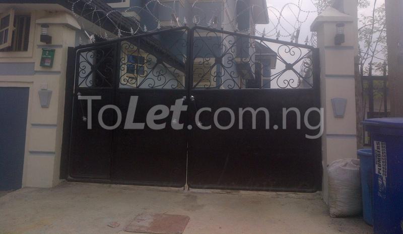 4 bedroom House for rent Off Bode Thomas Road, Surulere Surulere Lagos