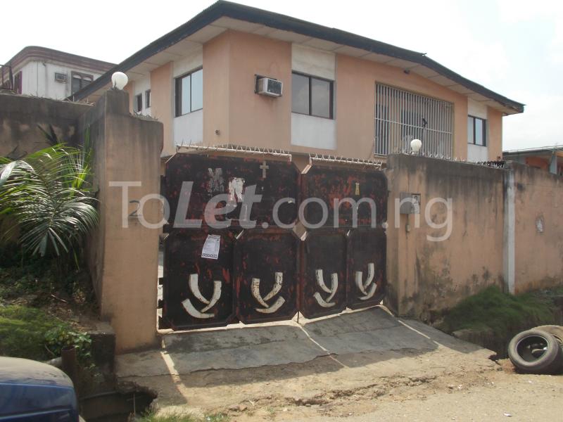 3 bedroom Flat / Apartment for rent Adeogun Street, Oshodi Expressway Oshodi Lagos