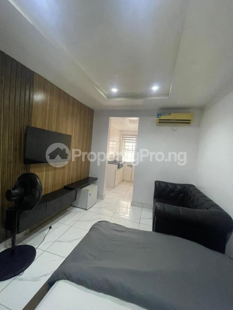 10 bedroom Commercial Property for rent Lekki Lagos - 0