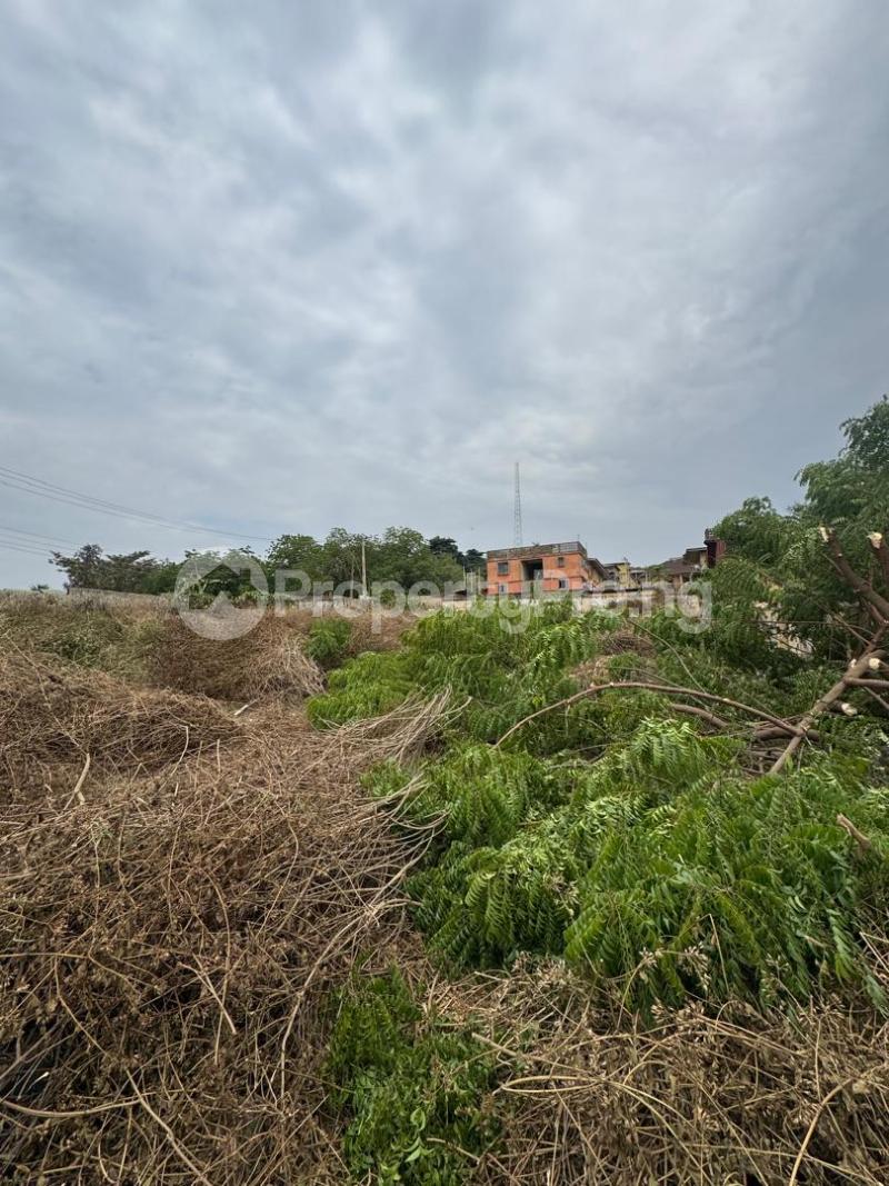 Land for sale Beside Saint Louis School, Off Sango–mokola Road, Ibadan Oyo