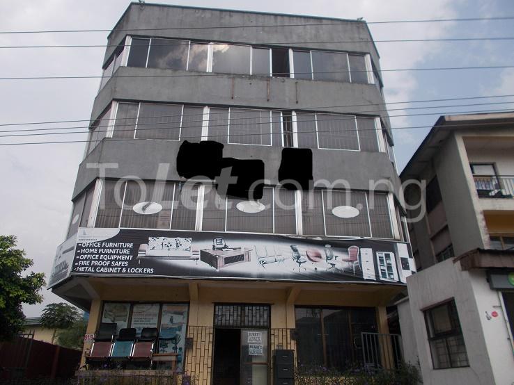 Commercial Property for rent Off Balogun Busstop Lagos