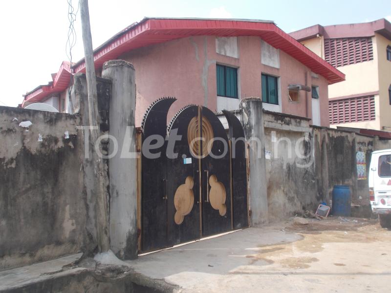 3 bedroom Flat / Apartment for rent Eweje Street, Oshodi Expressway Oshodi Lagos