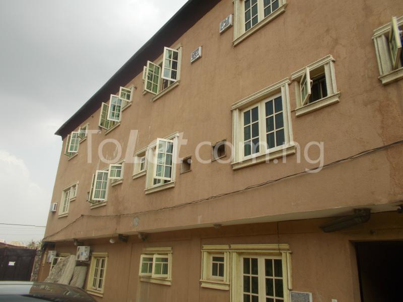 1 bedroom Flat / Apartment for rent Makinde Street, Oshodi Expressway Oshodi Lagos