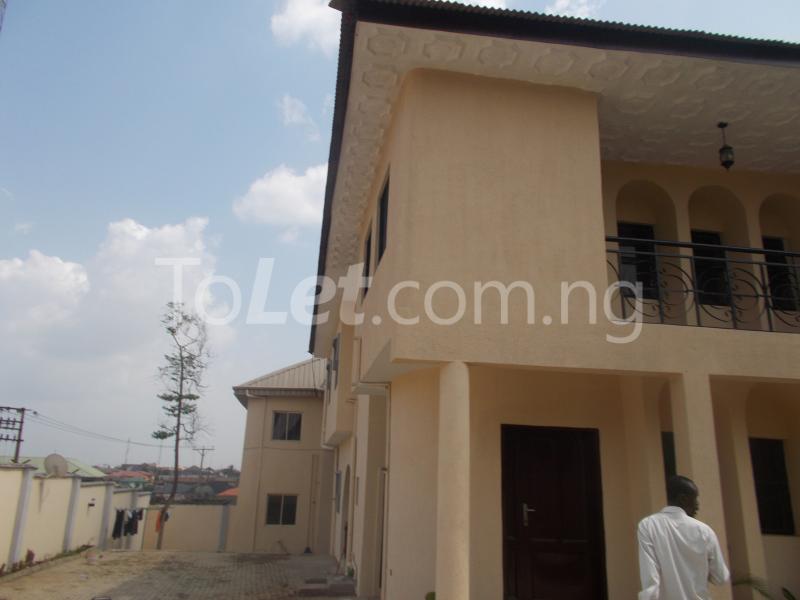 2 bedroom Flat / Apartment for rent Tunji Akinwande, Agege Agege Lagos