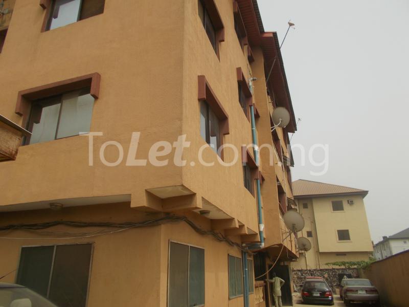 3 bedroom Flat / Apartment for rent Anthony Udoh Street, Oshodi Expressway Oshodi Lagos