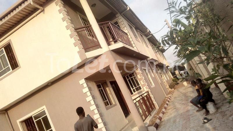 2 bedroom Flat / Apartment for rent New London Estate, Alimosho Lagos