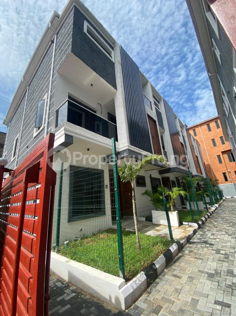 4 bedroom House for sale Off Freedom Way, Lekki Lagos