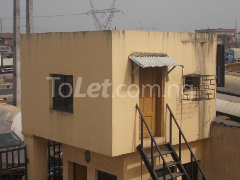 1 bedroom Commercial Property for rent Ijesha Bus Stop, Surulere Surulere Lagos