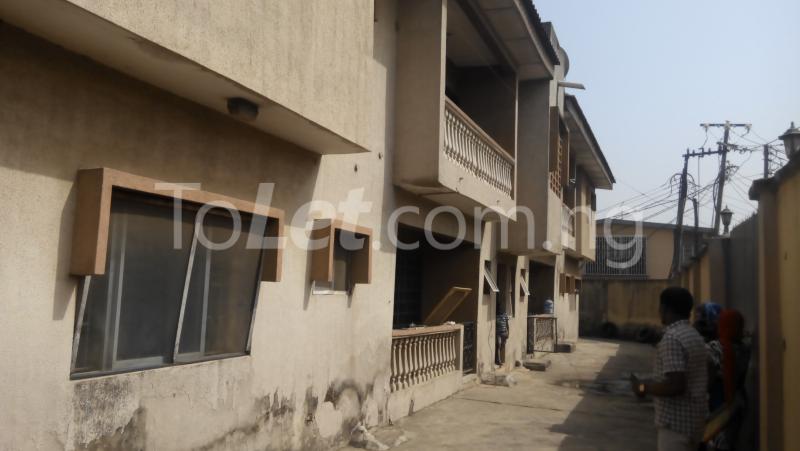 3 bedroom Flat / Apartment for rent Zinabu, Gbagada Gbagada Lagos