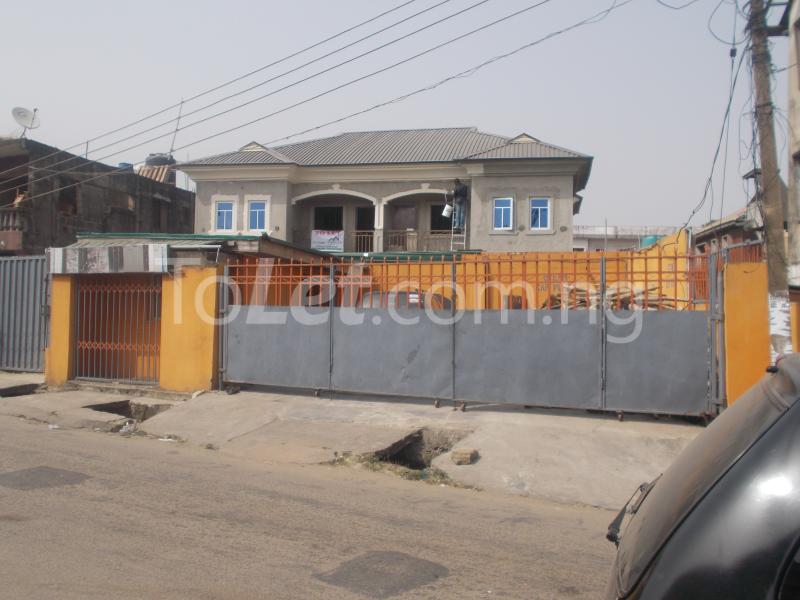 2 bedroom Flat / Apartment for rent Fadeyi Area Shomolu Shomolu Lagos