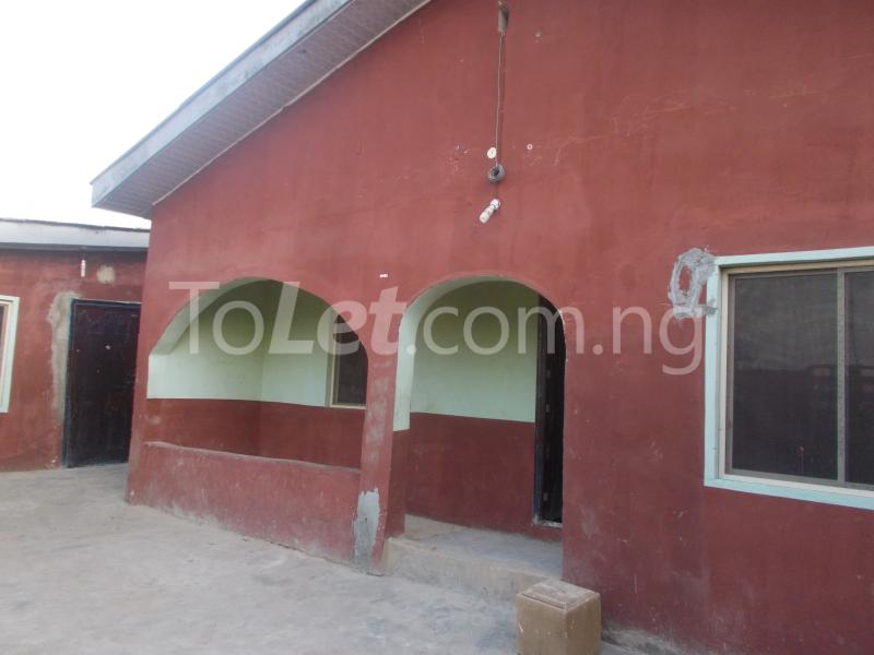 1 bedroom Flat / Apartment for rent Nusira Lazizi Street. Oshodi Expressway Oshodi Lagos