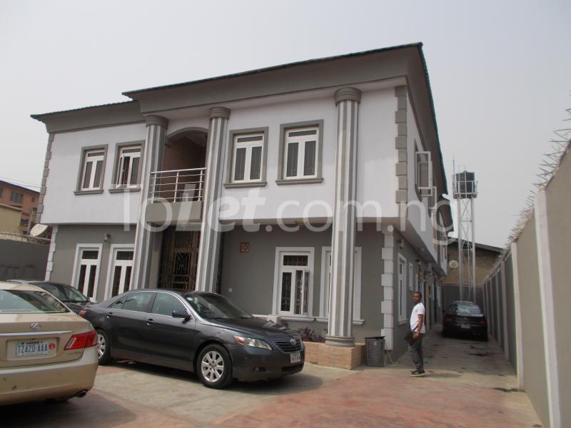 3 bedroom Flat / Apartment for rent No 7 Uncle Jide Street Off Ademola Ketu Kosofe/Ikosi Lagos