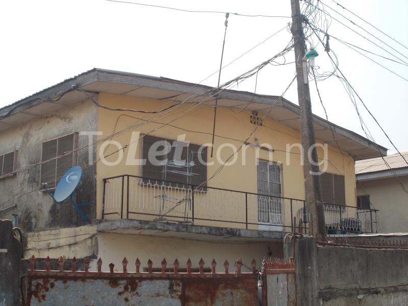 3 bedroom Flat / Apartment for rent No 44 Adamson Street, Off Lawal Street. Ketu Kosofe/Ikosi Lagos