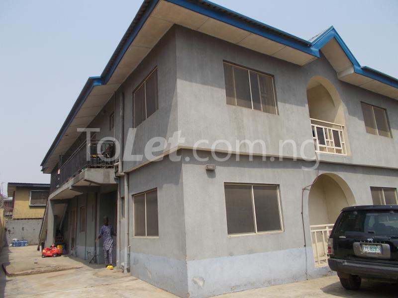 3 bedroom Flat / Apartment for rent No 17 Idofian Street. Ketu Kosofe/Ikosi Lagos