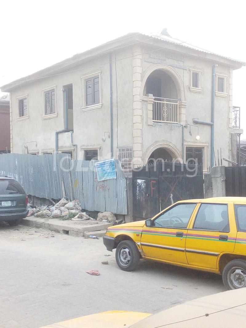 1 bedroom Flat / Apartment for rent Off Commercial Avenue Yaba Yaba Lagos