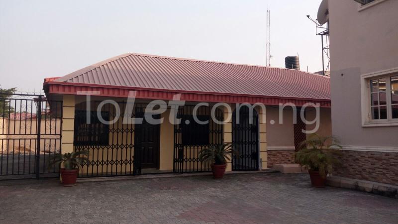 3 bedroom Flat / Apartment for rent Behind Eti Osa Local Government, Lekki Lekki Lagos
