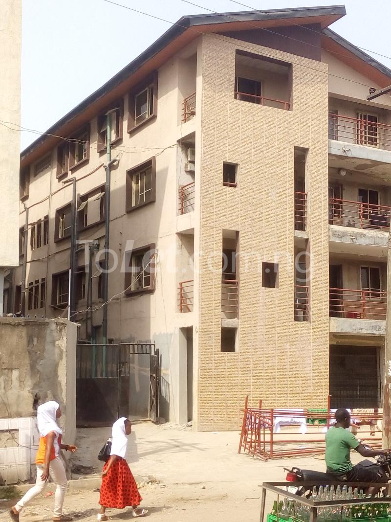 3 bedroom Flat / Apartment for rent Coastes Street, Yaba Yaba Lagos