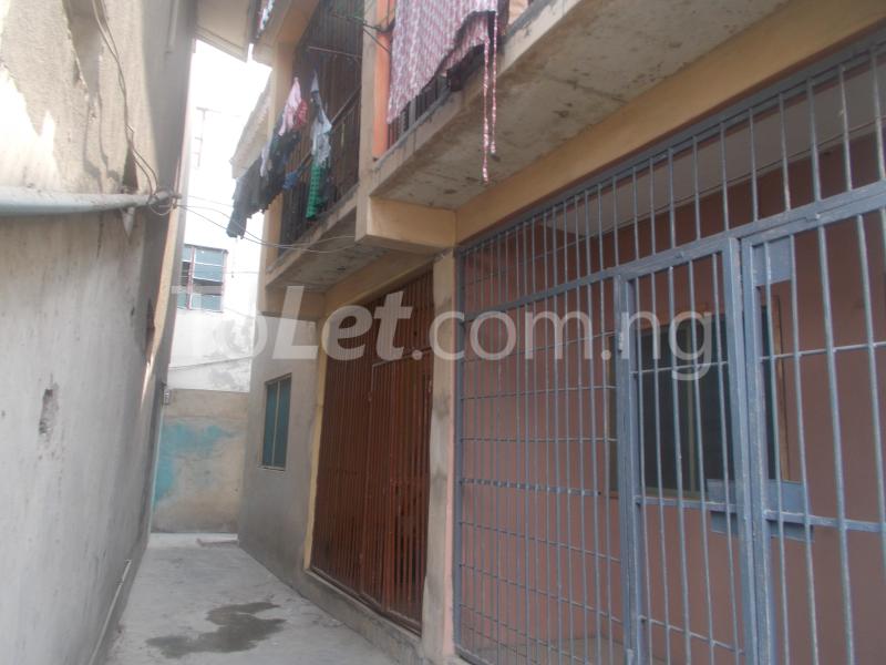 1 bedroom Flat / Apartment for rent Along Herbert Marculay Way. Ebute Metta Yaba Lagos