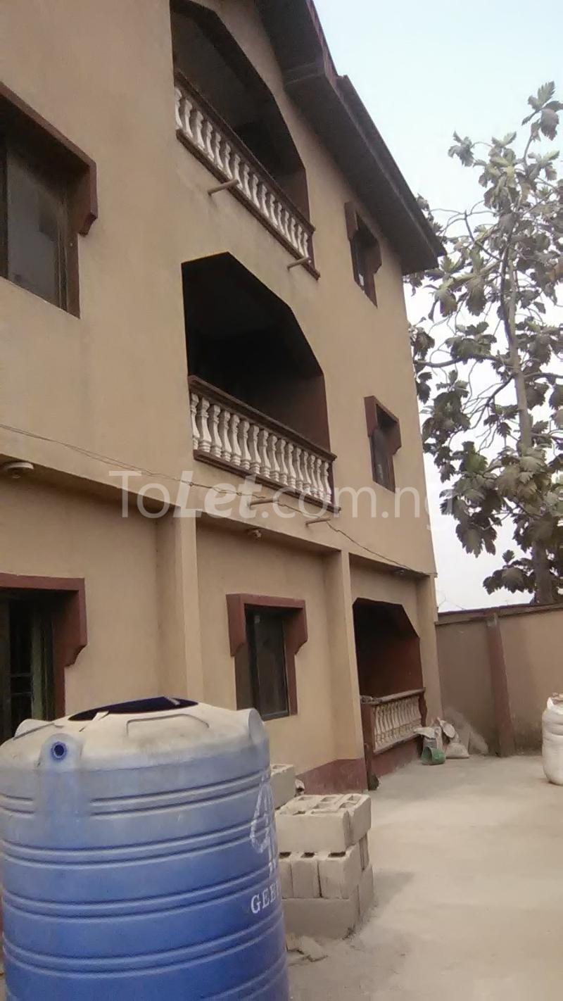 4 bedroom Flat / Apartment for rent Canal View Estate, Okota Isolo Lagos