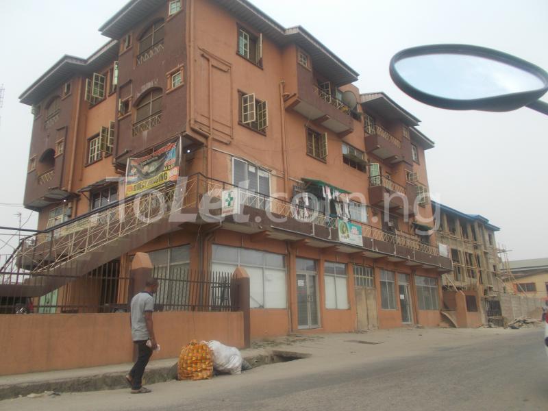 2 bedroom Flat / Apartment for rent Market Road, Shomolu Shomolu Lagos