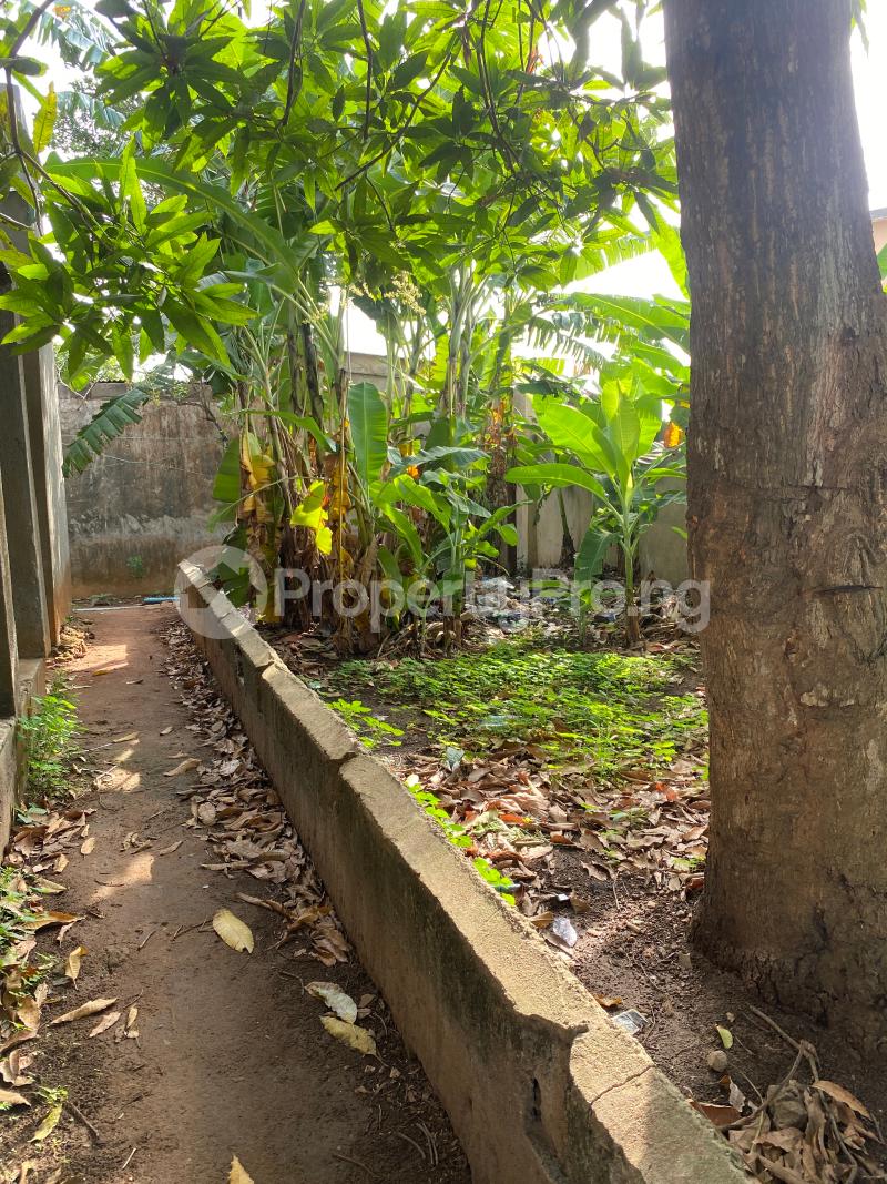 Land for sale Along Lagos Ibadan Expressway Challenge Ibadan Oyo