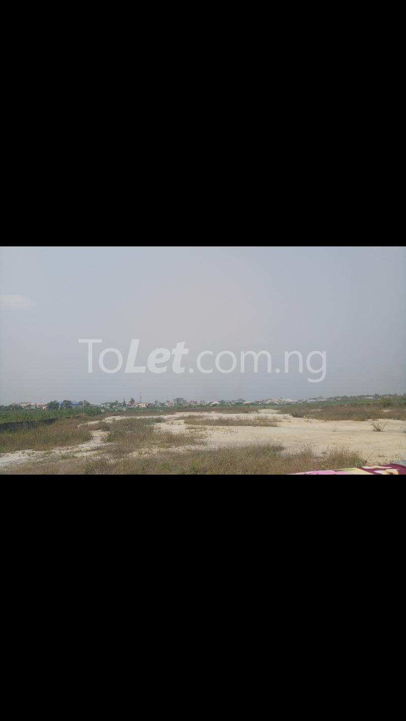 Land for sale By Shoprite Mall & Emperor Estate. Sangotedo Ajah Lagos