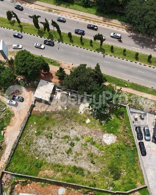 Land for sale Wuse 2 Abuja